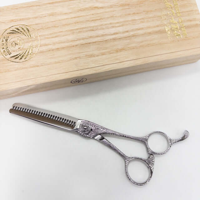 ナルトシザー二梳きヘネシースケルトー木目 セニング買取